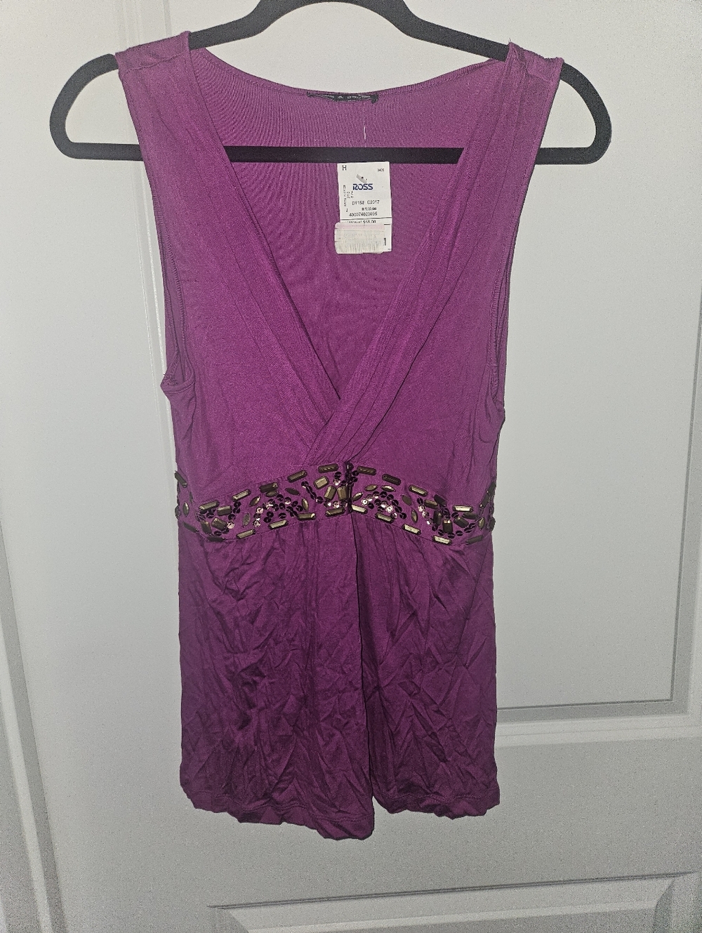 Cable & Gauge Fuchsia V-Neck Sleeveless Top with Waist Embellishment